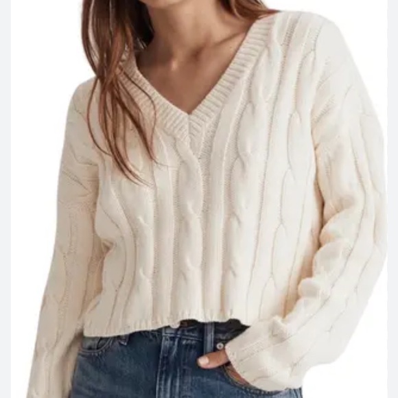Madewell Sweaters - Madewell NWT size XXL V-neck cableknit chunky oversized cream sweater